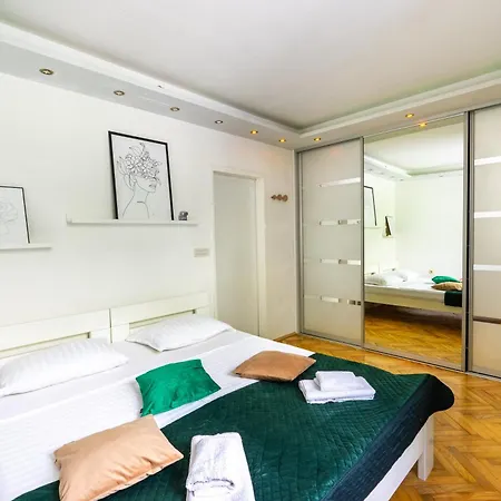 Corner Apartment